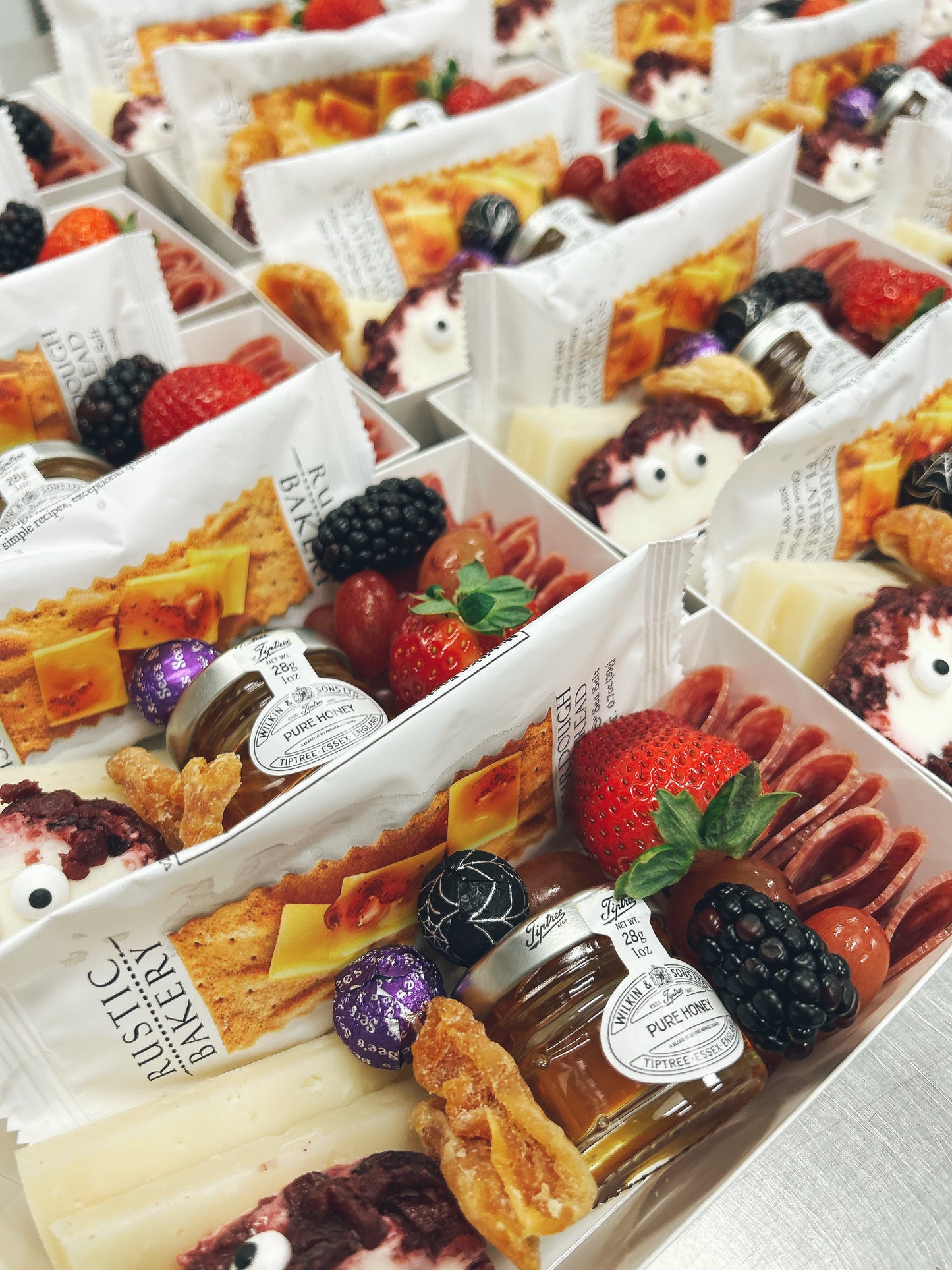 Mini Snack Box (Halloween Edition)