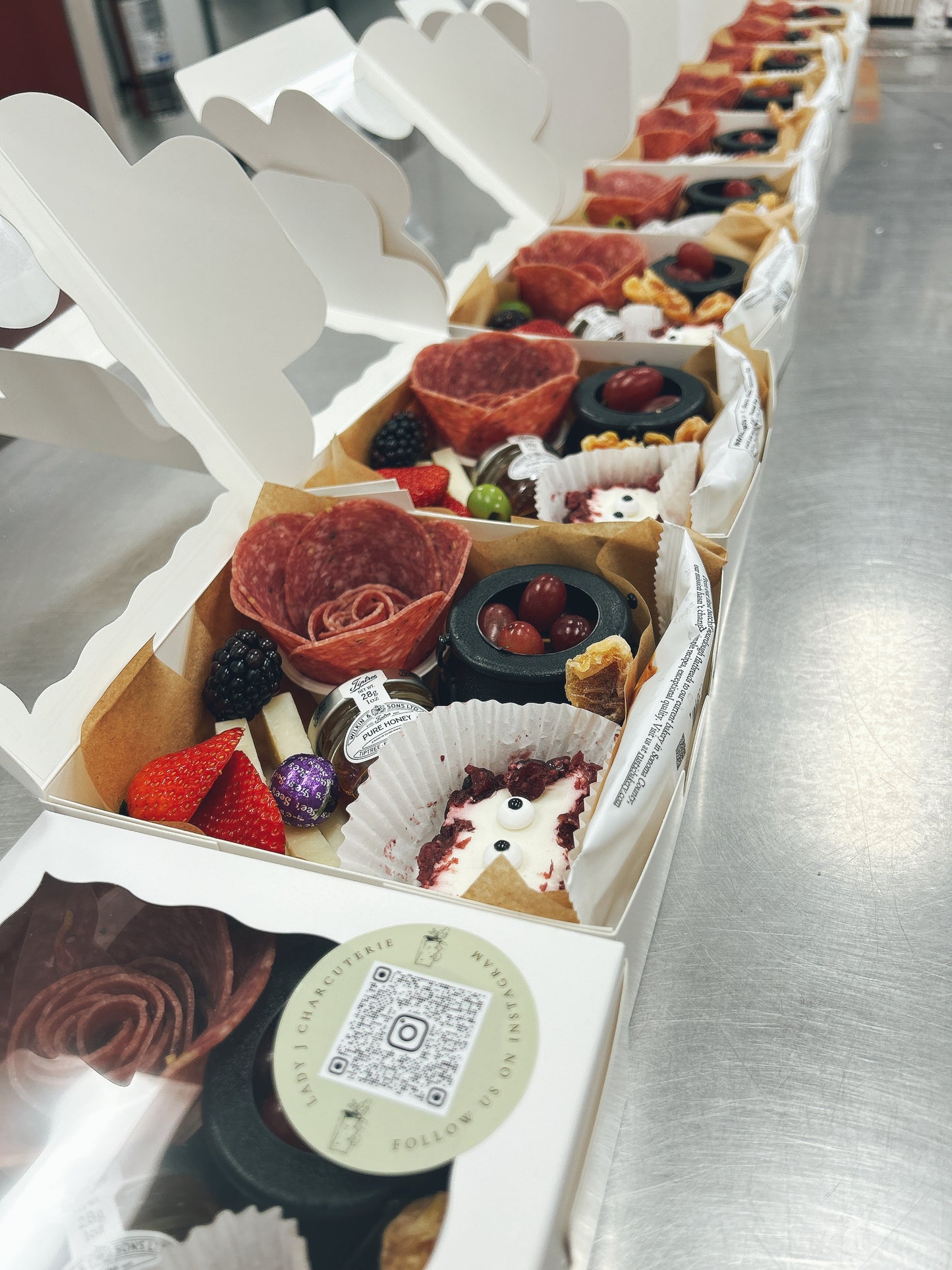 Mini Charcuterie Box (Halloween Edition)