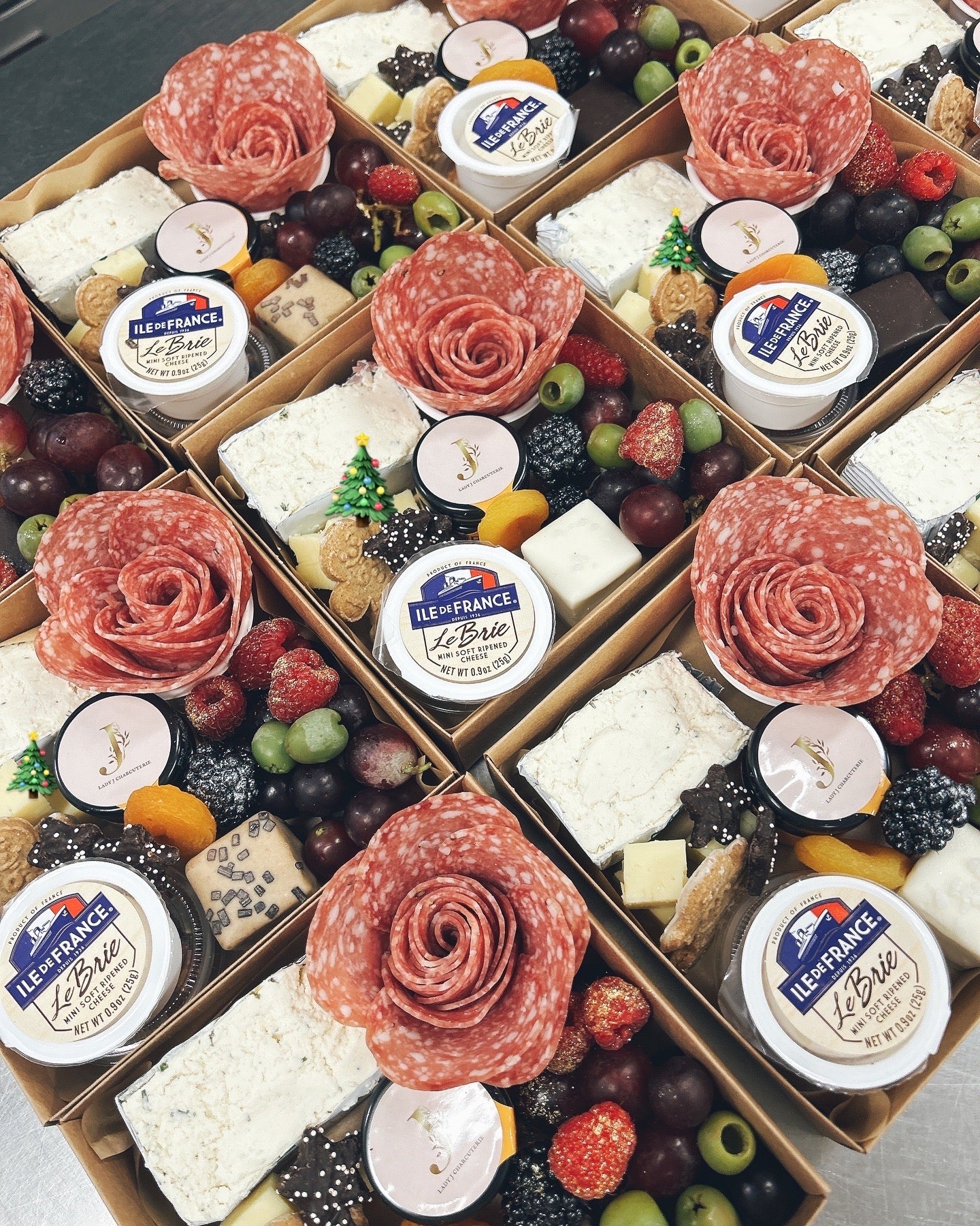 Mini Charcuterie Box (Christmas Edition)