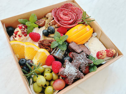 Picnic Box (Christmas Edition)