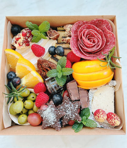 Picnic Box (Christmas Edition)